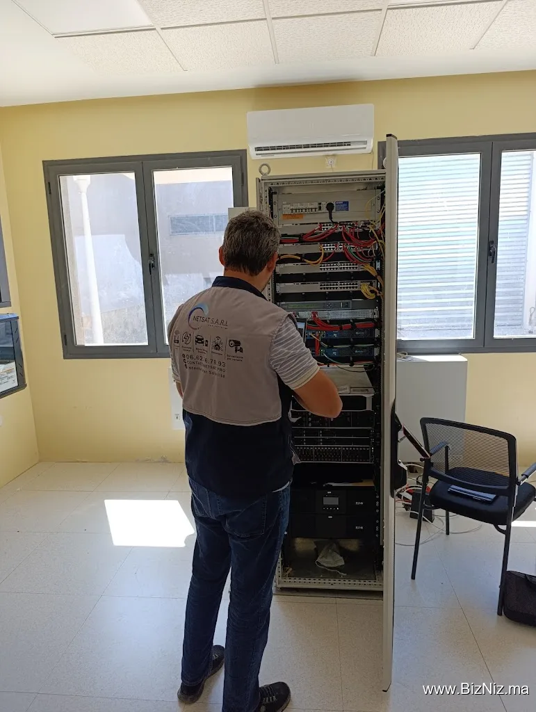 Oussama ste: Netsat s.a.r.l