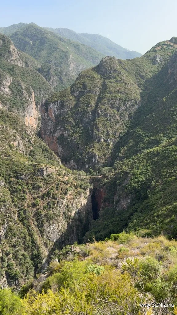 قنطرة ربي God's bridge Canyon | ⵄⴰⵏⴷⴰⵔⵜ ⵏ ⵔⵓⴱⴱⵉ