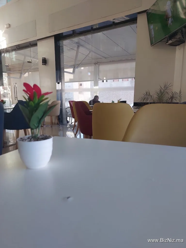 Lux : Café & Restaurant