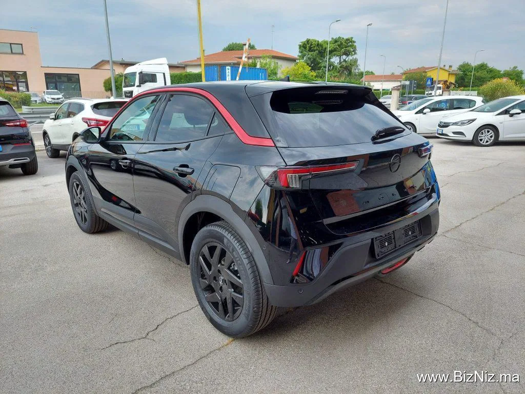 CURVE CAR