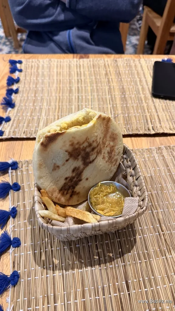 Machi Mouchkil Street Food