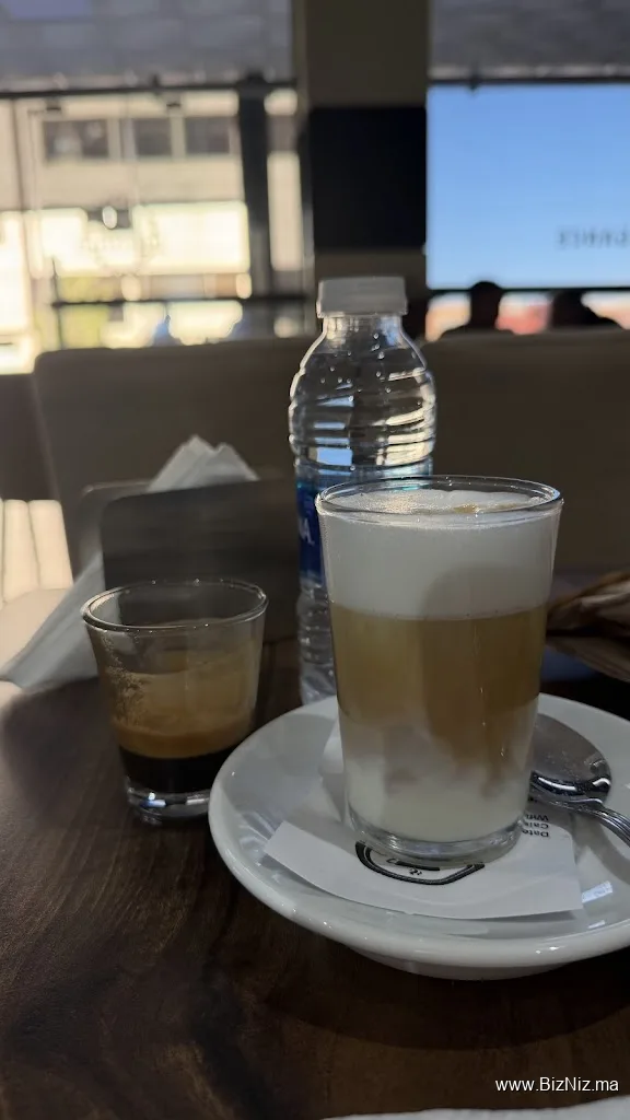 CAFÉ ÉLÉGANCE