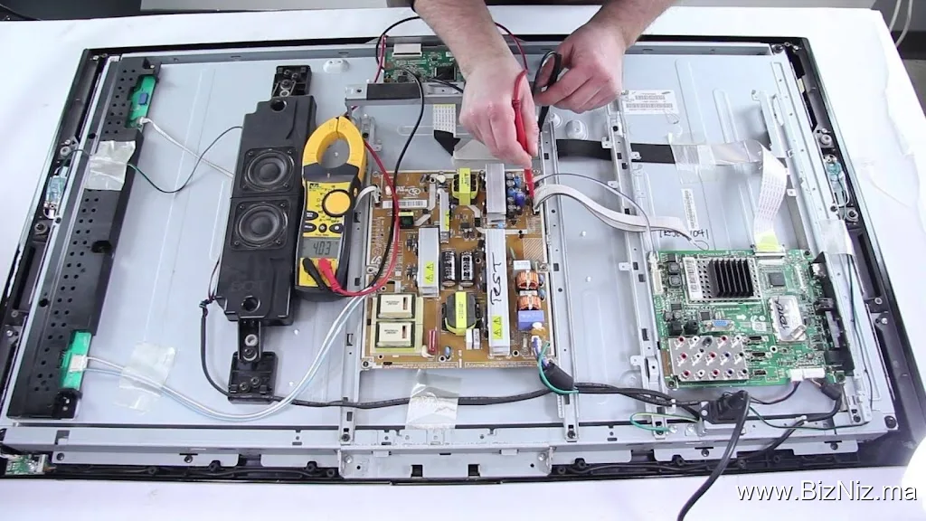 Electronic Service by Hassari