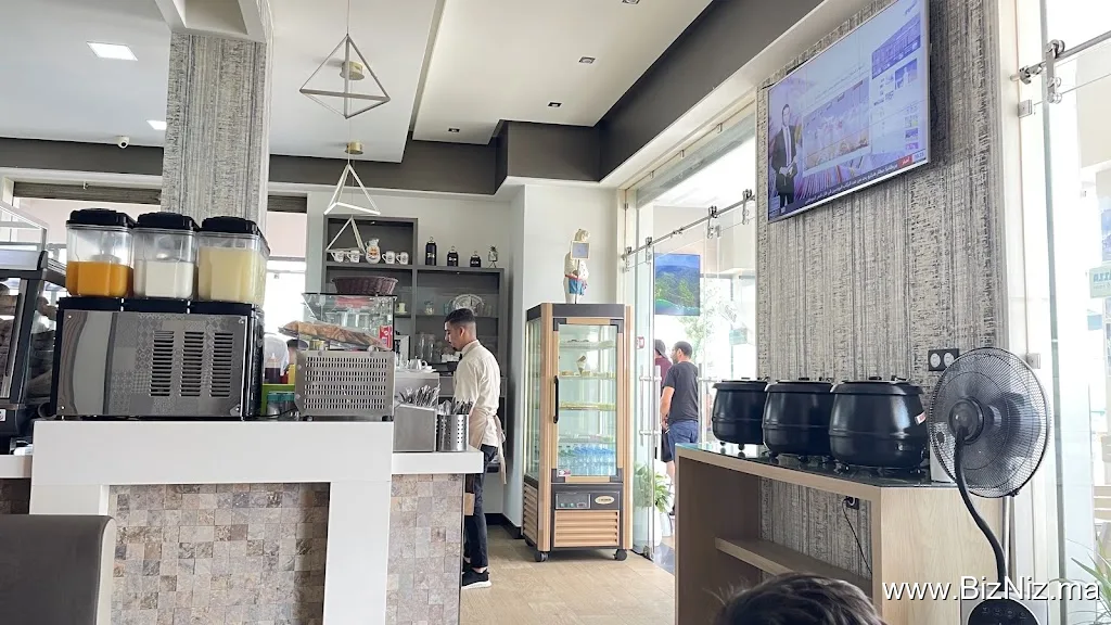 Aji DouQ : Café & Restaurant