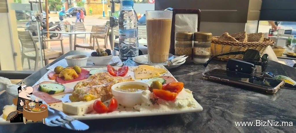 Aji DouQ : Café & Restaurant