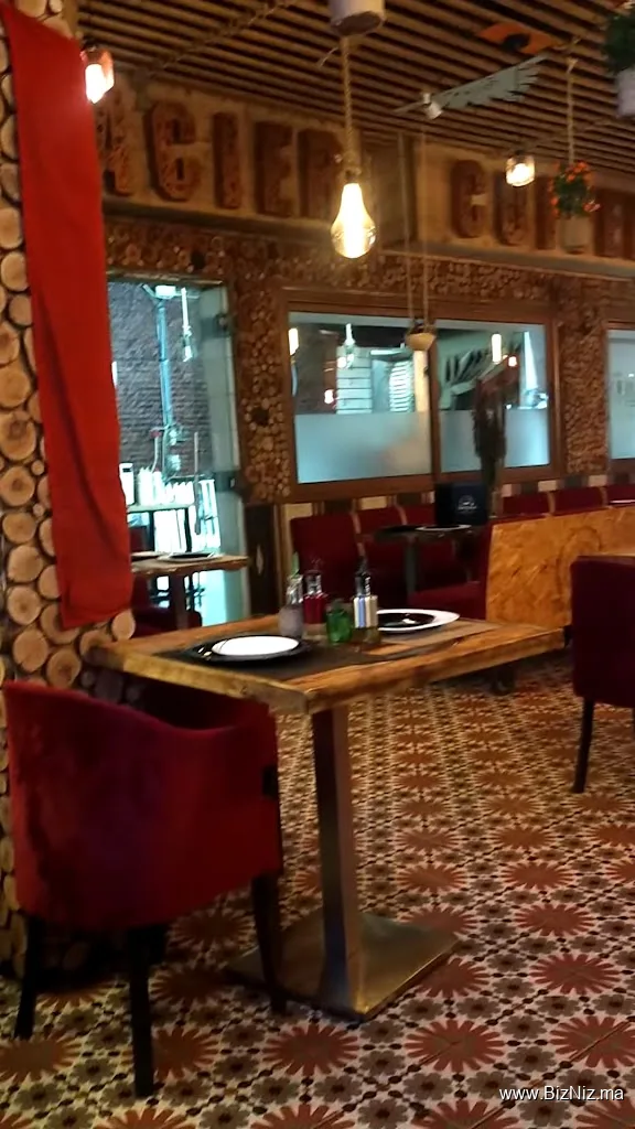 Tout Chaud : Café & Crêperie, Pâtisserie & Boulangerie