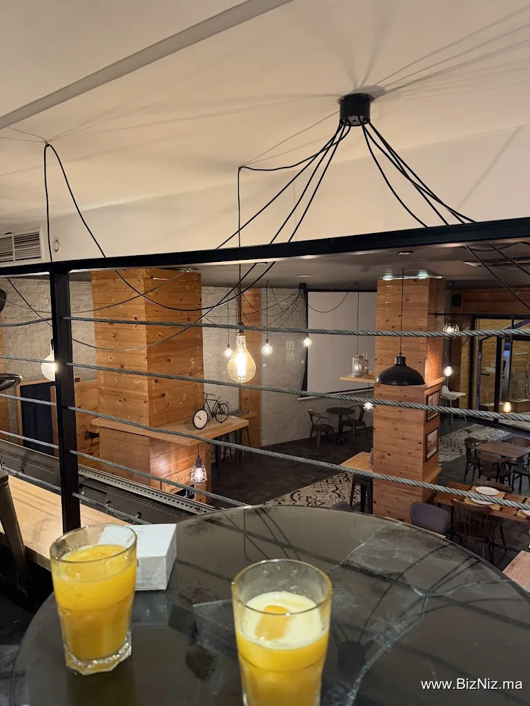 Le 28 Café & Restaurant