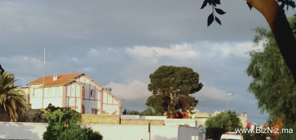 Station grand taxis vers Rabat, Kénitra