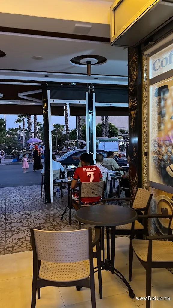 Souk larbaa