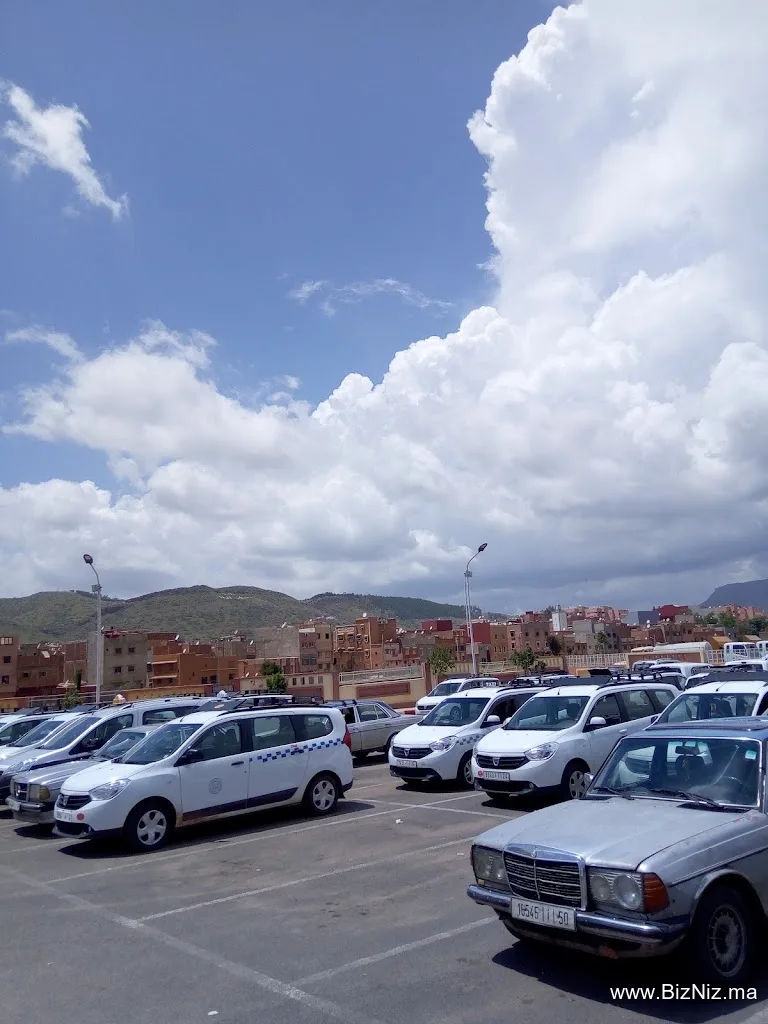 Station grand taxis vers toutes directions