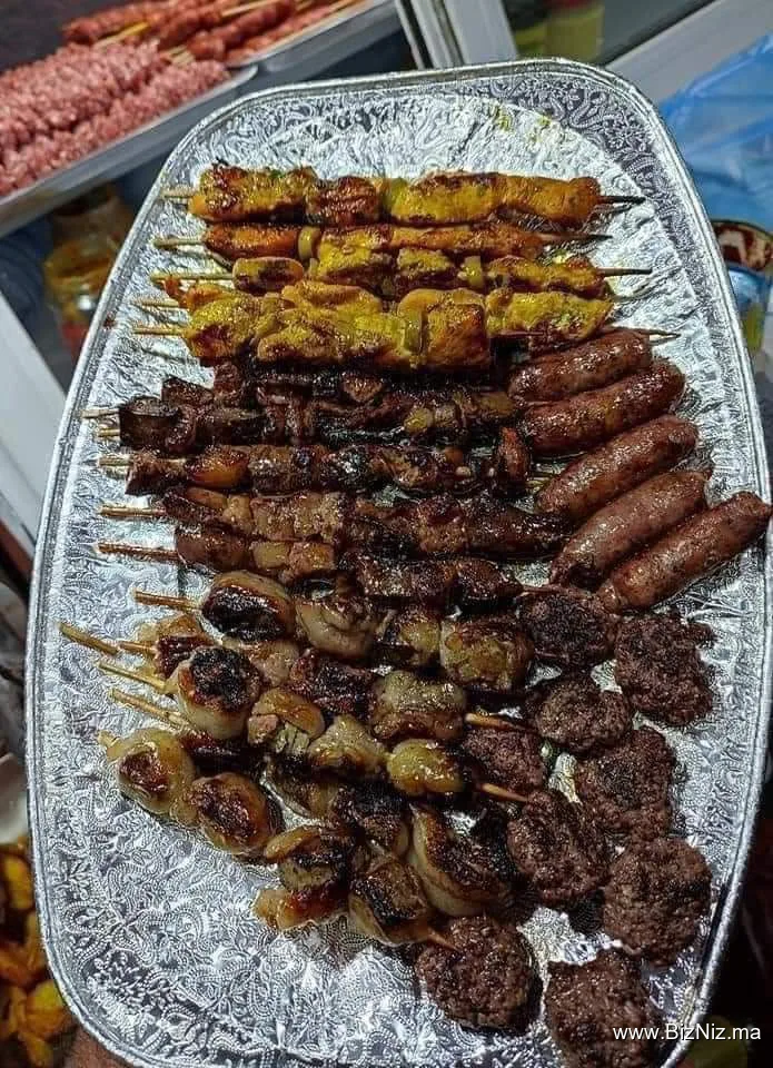 Friends café restaurant جبر الخواطر
