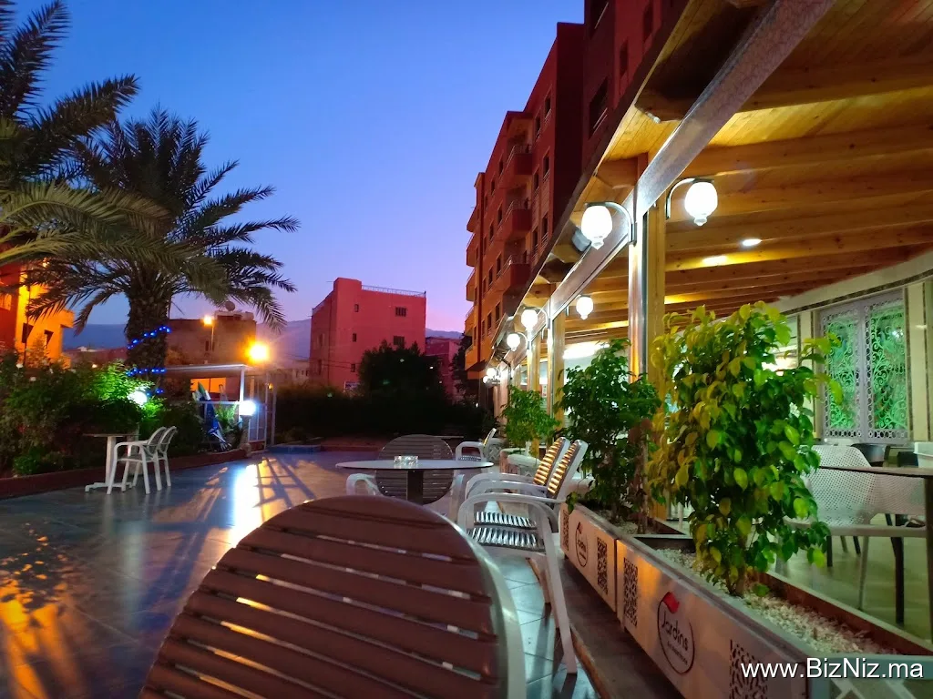 Hôtel Hadaik Ain Asserdoune