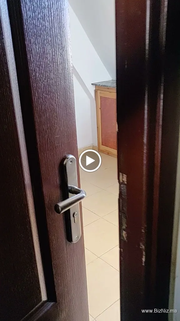 دوبليكس 3غرف مع طابق علوي خشبي على طراز التركي